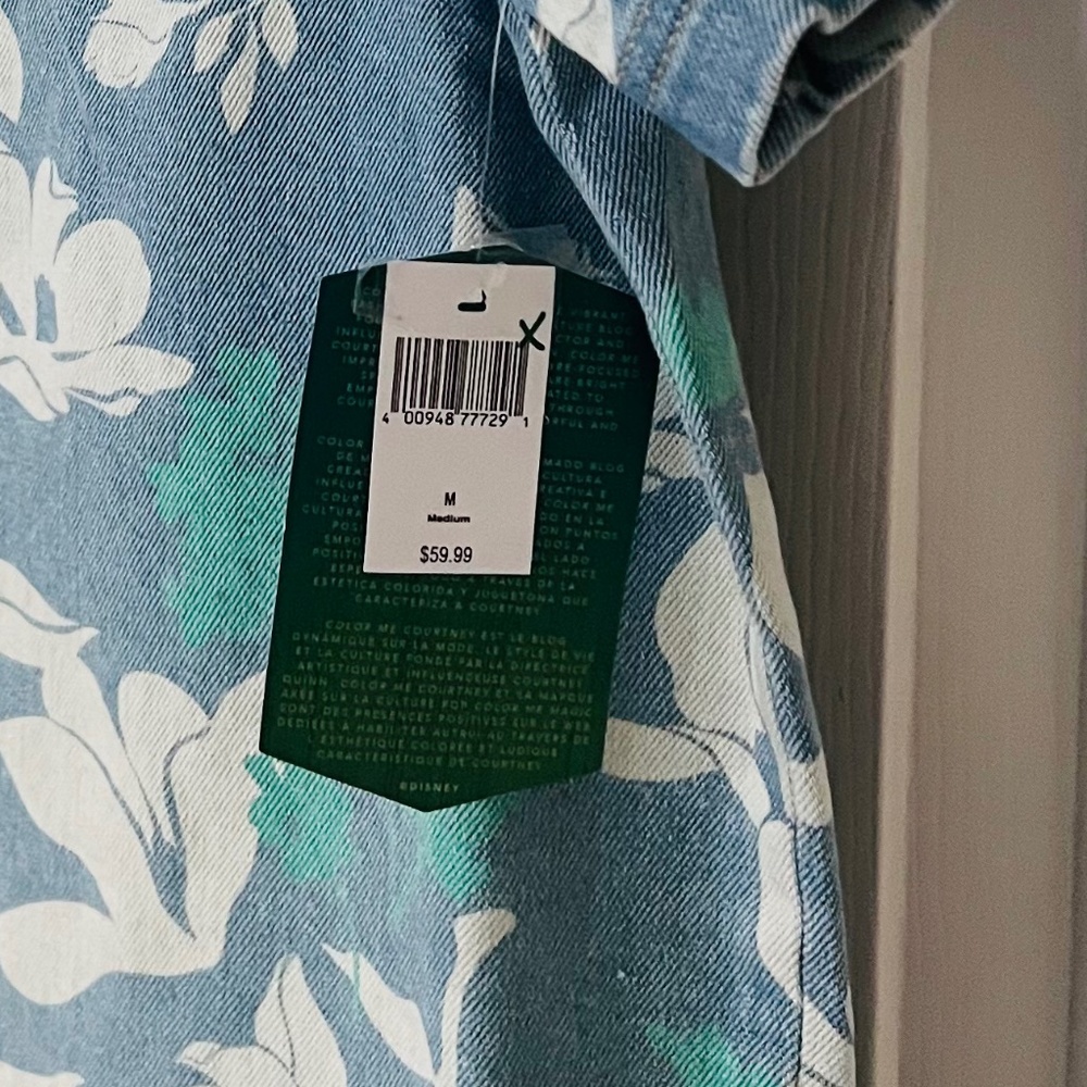 Make Me an Offer!NWT Collector's Disney Tiana Men's Floral Button up Dress Shirt - Picture 7 of 9